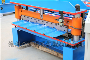 全自動(dòng)液壓導(dǎo)柱840型壓瓦機(jī)